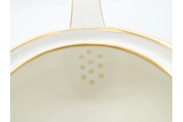 イギリス　AYNSLEY(エインズレイ)　Imperial Gold(インペリアルゴールド)　金の繊細なデザインが上品な雰囲気を醸し出すティーポット&シュガーポット&クリーマー3点セット(ミルクジャー、ミルクポット、ボンボン入れ、洋食器)(R-070629)