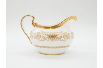 イギリス　AYNSLEY(エインズレイ)　Imperial Gold(インペリアルゴールド)　金の繊細なデザインが上品な雰囲気を醸し出すティーポット&シュガーポット&クリーマー3点セット(ミルクジャー、ミルクポット、ボンボン入れ、洋食器)(R-070629)