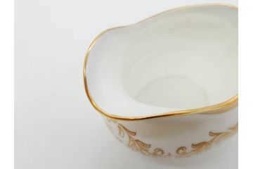 イギリス　AYNSLEY(エインズレイ)　Imperial Gold(インペリアルゴールド)　金の繊細なデザインが上品な雰囲気を醸し出すティーポット&シュガーポット&クリーマー3点セット(ミルクジャー、ミルクポット、ボンボン入れ、洋食器)(R-070629)
