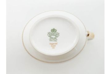 イギリス　AYNSLEY(エインズレイ)　Imperial Gold(インペリアルゴールド)　金の繊細なデザインが上品な雰囲気を醸し出すティーポット&シュガーポット&クリーマー3点セット(ミルクジャー、ミルクポット、ボンボン入れ、洋食器)(R-070629)