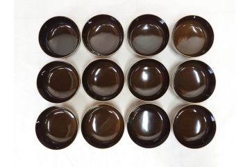 輪島塗り　木製漆器　蒔絵　松の実　約13cm　4.1寸　繊細な沈金の意匠が美しい吸物椀12客(お椀、和食器、黒漆、四寸一分)(R-070630)