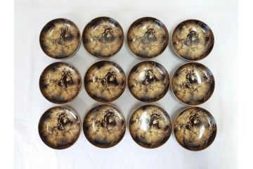 輪島塗り　木製漆器　蒔絵　松の実　約13cm　4.1寸　繊細な沈金の意匠が美しい吸物椀12客(お椀、和食器、黒漆、四寸一分)(R-070630)