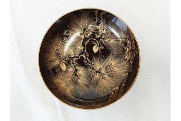 輪島塗り　木製漆器　蒔絵　松の実　約13cm　4.1寸　繊細な沈金の意匠が美しい吸物椀12客(お椀、和食器、黒漆、四寸一分)(R-070630)