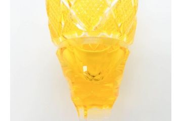 鹿児島県指定伝統的工芸品　島津薩摩切子　SHIMADZU　緻密なカットと鮮やかな色彩が目を惹く脚付杯(大)(色被せガラス、グラス、硝子、盃)(R-070631)
