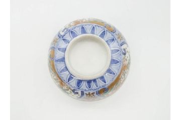 江戸期　古伊万里　金彩　色絵　約12cm　3.8寸　一つ一つ丁寧に絵付けされた豪華な蓋付き茶碗3客セット(獅子、松竹、和食器、三寸八分)(R-070632)