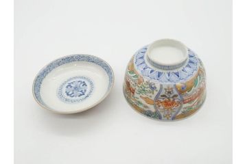 江戸期　古伊万里　金彩　色絵　約12cm　3.8寸　一つ一つ丁寧に絵付けされた豪華な蓋付き茶碗3客セット(獅子、松竹、和食器、三寸八分)(R-070632)