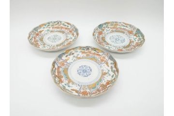幕末期　伊万里　色絵　染付　約22cm　7寸　煌びやかな金彩が魅力的な中皿3枚セット(獅子、松竹、和食器、七寸)(R-070633)