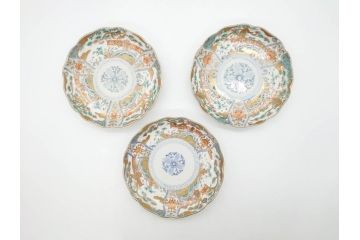 幕末期　伊万里　色絵　染付　約22cm　7寸　煌びやかな金彩が魅力的な中皿3枚セット(獅子、松竹、和食器、七寸)(R-070633)