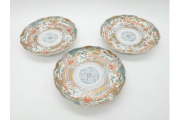 幕末期　伊万里　色絵　染付　約22cm　7寸　煌びやかな金彩が魅力的な中皿3枚セット(獅子、松竹、和食器、七寸)(R-070634)