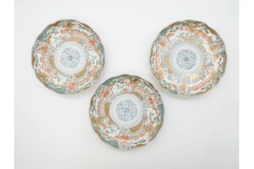幕末期　伊万里　色絵　染付　約22cm　7寸　煌びやかな金彩が魅力的な中皿3枚セット(獅子、松竹、和食器、七寸)(R-070634)