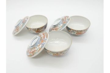 幕末〜明治期　伊万里　金彩　約14cm　4.4寸　華やかな色絵が食卓に彩を与える蓋付き茶碗3客セット(獅子、松竹、和食器、四寸四分)(R-070635)