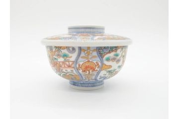 幕末〜明治期　伊万里　金彩　約14cm　4.4寸　華やかな色絵が食卓に彩を与える蓋付き茶碗3客セット(獅子、松竹、和食器、四寸四分)(R-070635)