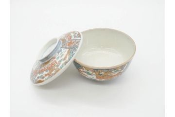 幕末〜明治期　伊万里　金彩　約14cm　4.4寸　華やかな色絵が食卓に彩を与える蓋付き茶碗3客セット(獅子、松竹、和食器、四寸四分)(R-070635)