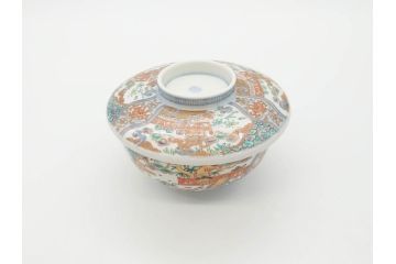 幕末〜明治期　伊万里　金彩　約14cm　4.4寸　華やかな色絵が食卓に彩を与える蓋付き茶碗3客セット(獅子、松竹、和食器、四寸四分)(R-070635)