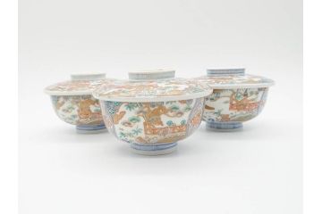幕末〜明治期　伊万里　金彩　約14cm　4.4寸　華やかな色絵が食卓に彩を与える蓋付き茶碗3客セット(獅子、松竹、和食器、四寸四分)(R-070637)