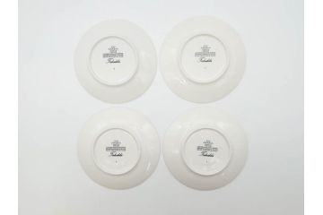 ARABIA FINLAND　Talvikki(タルヴィッキ)　繊細に描かれたデザインと小振りで可愛らしいカップ&ソーサー4客セット(アラビア、フィンランド、北欧食器、C&S、苺、いちご、イチゴ)(R-070644)