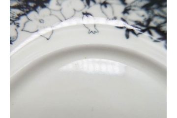 ARABIA FINLAND　Talvikki(タルヴィッキ)　繊細に描かれたデザインと小振りで可愛らしいカップ&ソーサー4客セット(アラビア、フィンランド、北欧食器、C&S、苺、いちご、イチゴ)(R-070644)