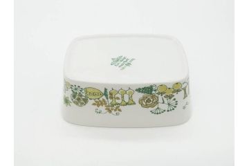 Figgjo(フィッギオ)　Market(マーケット)　可愛らしいデザインが食卓のアクセントになるカップ&ソーサー2客・プレート2枚・バターケースセット(C&S、皿、北欧食器、Turi design)(R-070646)