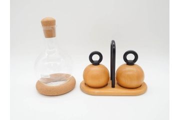 デンマーク　BODUM(ボダム)　シンプルながらもお洒落な雰囲気溢れるワイン&ウォーターデキャンタ・ペッパー&ソルトミルセット(フラスコ型、デカンタ、水差し、酒器)(R-070647)