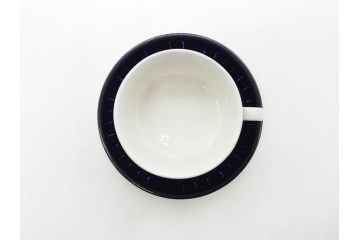 ARABIA FINLAND　Valencia (バレンシア)　Ulla Procope(ウラ・プロコッペ)　美しい青色が上品な雰囲気を高めるカップ&ソーサー6客セット(アラビア、フィンランド、北欧食器、C&S)(R-070652)