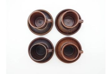 ARABIA FINLAND　Ruska(ルスカ)　Ulla Procope(ウラ・プロコッペ)　一つ一つ違う模様が魅力的で温かみのあるコーヒーカップ&ソーサー4客セット(アラビア、フィンランド、Sモデル、北欧食器、C&S)(R-070653)