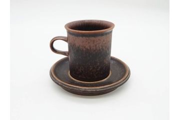 ARABIA FINLAND　Ruska(ルスカ)　Ulla Procope(ウラ・プロコッペ)　一つ一つ違う模様が魅力的で温かみのあるコーヒーカップ&ソーサー4客セット(アラビア、フィンランド、Sモデル、北欧食器、C&S)(R-070653)