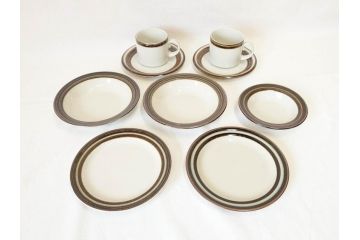 ARABIA FINLAND　Karelia(カレリア)　シンプルかつ存在感のある佇まいが魅力的なカップ&ソーサー2客・プレート5枚セット(アラビア、フィンランド、C&S、スーププレート、スープ皿、北欧食器)(R-070654)