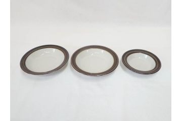 ARABIA FINLAND　Karelia(カレリア)　シンプルかつ存在感のある佇まいが魅力的なカップ&ソーサー2客・プレート5枚セット(アラビア、フィンランド、C&S、スーププレート、スープ皿、北欧食器)(R-070654)