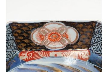 上手物　明治期　伊万里　角冨(角富)　金彩　染付　約25cm　8.2寸　色絵で描かれた山水図が美しい六角皿(深皿、変形皿、和皿、和食器、八寸二分)(R-070655)