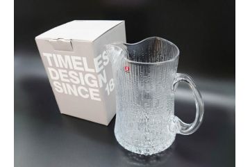 iittala(イッタラ)　Ultima Thule(ウルティマツーレ)シリーズ　Tapio Wirkkala(タピオ・ヴィルカラ) 1968　細部まで職人のこだわりが感じられるピッチャー(ガラス、北欧食器、箱付き)(R-070656)