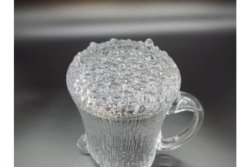 iittala(イッタラ)　Ultima Thule(ウルティマツーレ)シリーズ　Tapio Wirkkala(タピオ・ヴィルカラ) 1968　細部まで職人のこだわりが感じられるピッチャー(ガラス、北欧食器、箱付き)(R-070656)