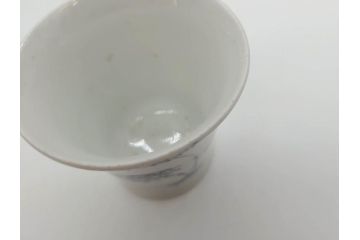 江戸期　古伊万里　染付　落ち着いた色合いが和の雰囲気を醸し出す猪口2客セット(大根文?、竹文、トンボ、お猪口、おちょこ、湯呑、和食器)(R-070658)