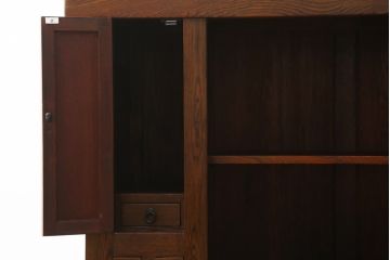 和製ビンテージ　総無垢材　栓材　落ち着いた佇まいが魅力の水屋箪笥サイドボード(引き出し、戸棚、収納棚、食器棚、ヴィンテージ)(R-070695)