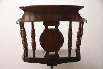 中古　美品　激レア　特注品　松本民芸家具　桜　漆の艶が美しい大キャプテンチェア(回転チェア、回転いす、イス、アームチェア、ウインザーチェア、ウィンザーチェア、板座チェア)(R-070700)