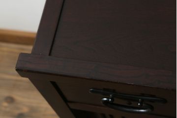中古　上質な和の空間を演出する水屋箪笥サイドボード(サイドキャビネット、収納棚、戸棚、食器棚、茶箪笥)(R-070706)