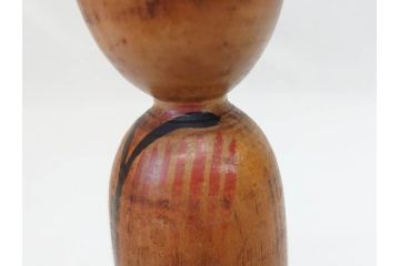秋田木地山　小椋久太郎　約33cm　約19cm　大小　どこか懐かしい雰囲気漂うこけし2体セット(郷土人形玩具、伝統工芸、民芸品、置物、木彫)(R-070710)
