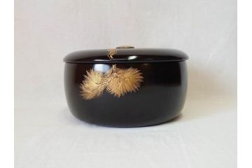 明治〜大正　木製漆器　緻密に描かれた松の金蒔絵が高級感溢れるお櫃・お盆・しゃもじセット(トレー、トレイ、おひつ、松の実、行器、飯器、伝統和食器)(R-070716)