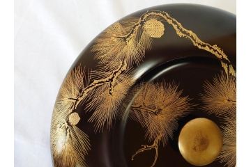明治〜大正　木製漆器　緻密に描かれた松の金蒔絵が高級感溢れるお櫃・お盆・しゃもじセット(トレー、トレイ、おひつ、松の実、行器、飯器、伝統和食器)(R-070716)