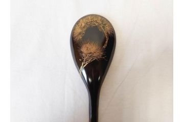 明治〜大正　木製漆器　緻密に描かれた松の金蒔絵が高級感溢れるお櫃・お盆・しゃもじセット(トレー、トレイ、おひつ、松の実、行器、飯器、伝統和食器)(R-070716)