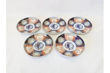 上手物　明治期　伊万里　二重角冨(角富)　金襴手　約17cm　5.6寸　精功に描かれた色絵が目を惹く中皿5枚セット(桃図、鳳凰、花鳥文、深皿、和皿、和食器、五寸六分)(R-070718)