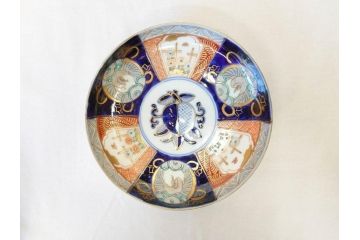 上手物　明治期　伊万里　二重角冨(角富)　金襴手　約17cm　5.6寸　精功に描かれた色絵が目を惹く中皿5枚セット(桃図、鳳凰、花鳥文、深皿、和皿、和食器、五寸六分)(R-070718)