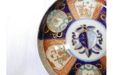 上手物　明治期　伊万里　二重角冨(角富)　金襴手　約17cm　5.6寸　精功に描かれた色絵が目を惹く中皿5枚セット(桃図、鳳凰、花鳥文、深皿、和皿、和食器、五寸六分)(R-070718)