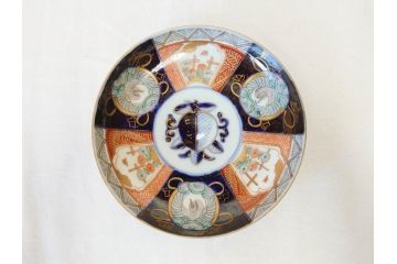上手物　明治期　伊万里　二重角冨(角富)　金襴手　約17cm　5.6寸　精功に描かれた色絵が目を惹く中皿5枚セット(桃図、鳳凰、花鳥文、深皿、和皿、和食器、五寸六分)(R-070719)