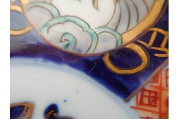 上手物　明治期　伊万里　二重角冨(角富)　金襴手　約17cm　5.6寸　精功に描かれた色絵が目を惹く中皿5枚セット(桃図、鳳凰、花鳥文、深皿、和皿、和食器、五寸六分)(R-070719)