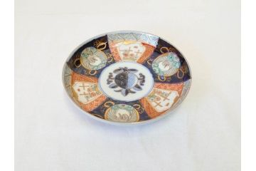 上手物　明治期　伊万里　二重角冨(角富)　金襴手　約17cm　5.6寸　精功に描かれた色絵が目を惹く中皿5枚セット(桃図、鳳凰、花鳥文、深皿、和皿、和食器、五寸六分)(R-070720)