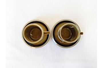 ARABIA FINLAND　Kosmos(コスモス)　Ulla Procope(ウラ・プロコッペ)　コスモスの花びらを表現したラインが魅力のコーヒーカップ&ソーサー2客セット(アラビア、フィンランド、Sモデル、北欧食器、C&S)(R-070721)