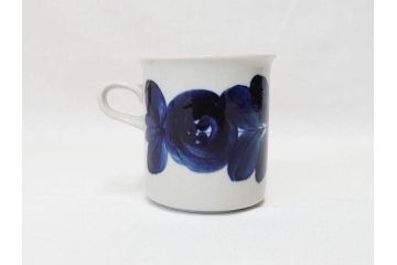 ARABIA FINLAND　Anemone(アネモネ)　Ulla Procope(ウラ・プロコッペ)　落ち着いた色合いが上品な雰囲気を高めるコーヒーカップ&ソーサー5客セット(アラビア、フィンランド、Sモデル、C&S、北欧食器)(R-070723)