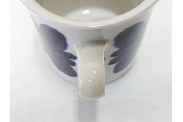 ARABIA FINLAND　Anemone(アネモネ)　Ulla Procope(ウラ・プロコッペ)　落ち着いた色合いが上品な雰囲気を高めるコーヒーカップ&ソーサー5客セット(アラビア、フィンランド、Sモデル、C&S、北欧食器)(R-070723)