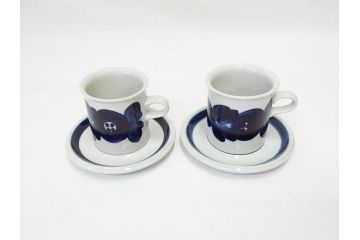 ARABIA FINLAND　Anemone(アネモネ)　Ulla Procope(ウラ・プロコッペ)　落ち着いた色合いが上品な雰囲気を高めるコーヒーカップ&ソーサー5客セット(アラビア、フィンランド、Sモデル、C&S、北欧食器)(R-070723)
