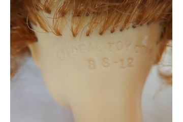 昭和中期　当時物　マテル社(MATELL)　バービー人形(Barbie)　アイデアル(IDEAL TOY CORP)　タミーちゃん BS-12(Tammy)　多数の服や小物・タンス付き　人形2体セット(ヴィンテージ、昭和レトロ、着せ替え人形、ビンテージドール、日本製)(R-070726)